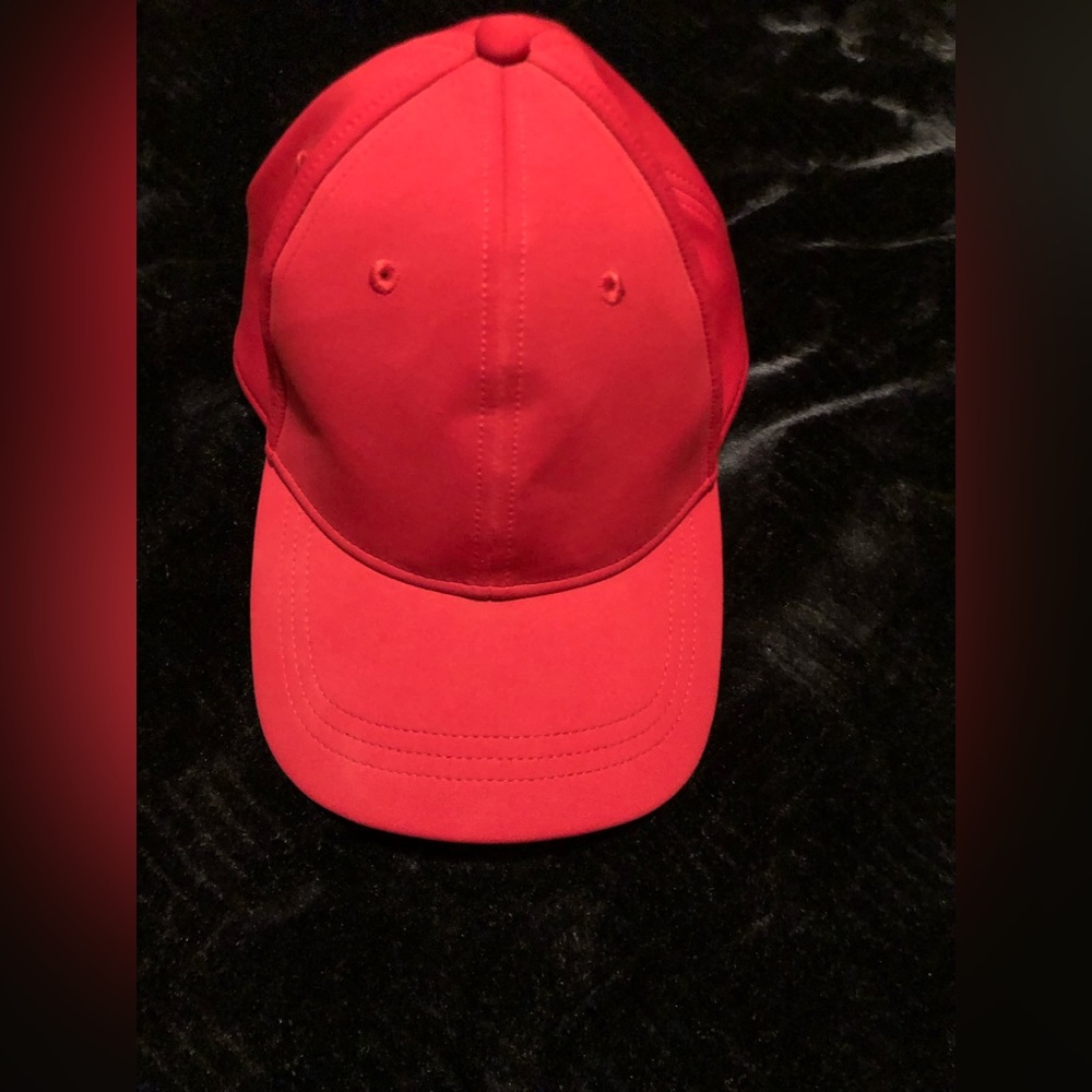 Lululemon Hat Red/pink